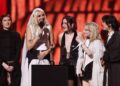 A última festa de jantar grita locais de música de base enquanto eles ganham o melhor novo artista no Brit Awards 2025