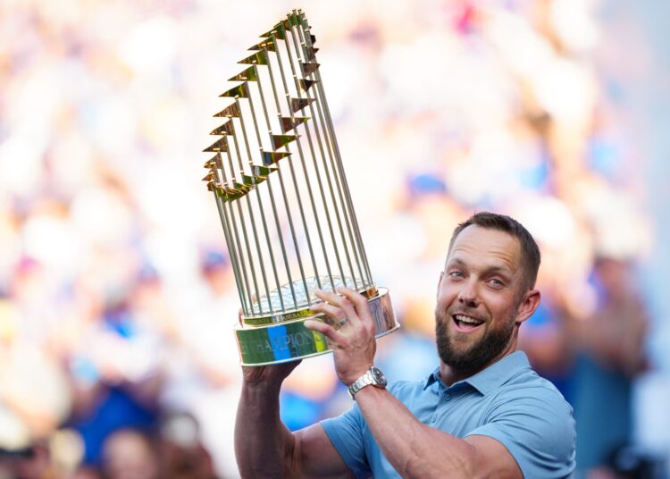 Alex Gordon reivindica seu trono legítimo no Hall da Fama de Kansas City Royals ao lado de Bo Jackson após uma lendária carreira de 14 anos