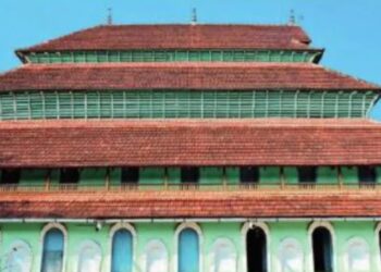 Aqui os muçulmanos agradecem a hindu Royals pela luta de masjid