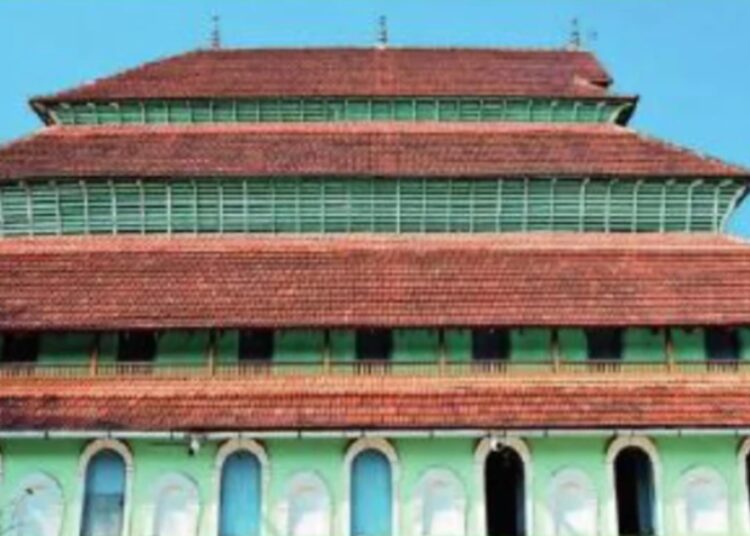 Aqui os muçulmanos agradecem a hindu Royals pela luta de masjid