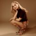 Ariana Grande revela seis novas músicas com o 'eterno sunshine' Deluxe Álbum Tracklisting