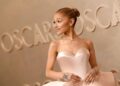 Ariana Grande vê 'dias mais brilhantes à frente' com novas músicas - e quase atinge o número 1