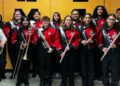 As escolas compartilham realizações recentes da música escolar