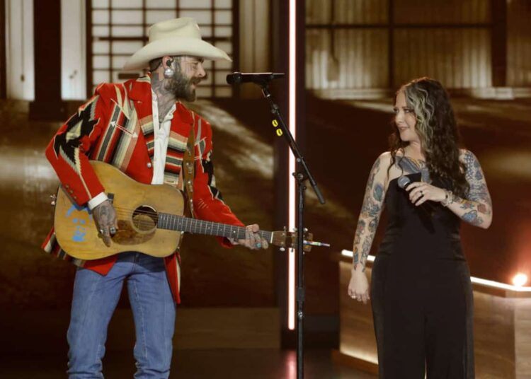 Ashley McBryde reflete sobre o dueto de última hora com o Post Malone no Opry 100: “A melhor noite de música da qual participei”