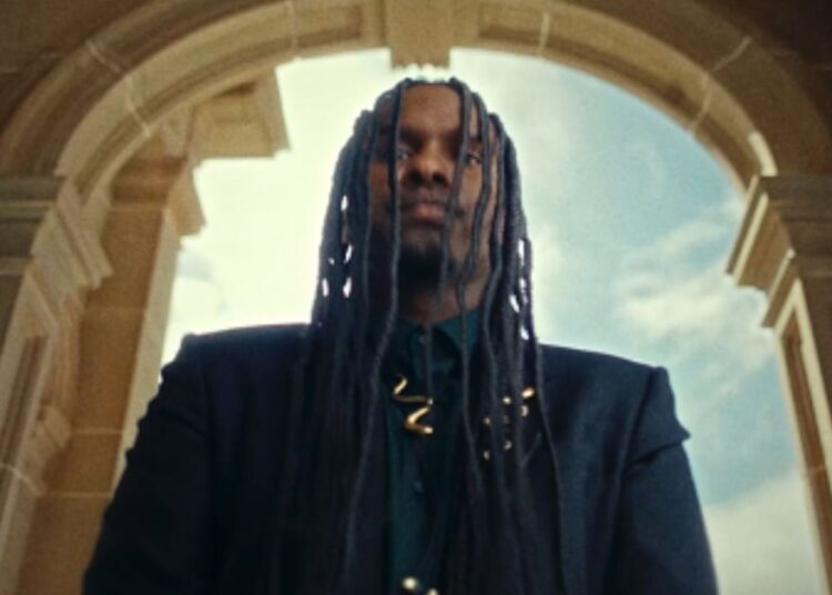 Baker Boy marca uma era nova com o novo single 'Peacekeeper'