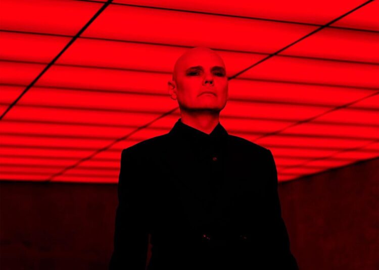 Billy Corgan comemorando os marcos de abóboras com… Tour Solo Tour