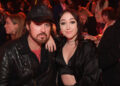 Billy Ray Cyrus publica texto da filha em meio a grandes notícias de carreira
