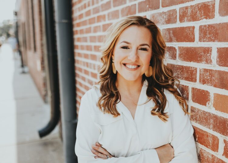 Breaking: Lauren Kilgore se junta à Sony Music Nashville & Provider Entertainment