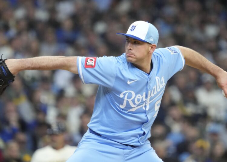 Bubic brilha em sua primeira partida desde abril de 2023, quando o Royals Tronce Brewers 11-1