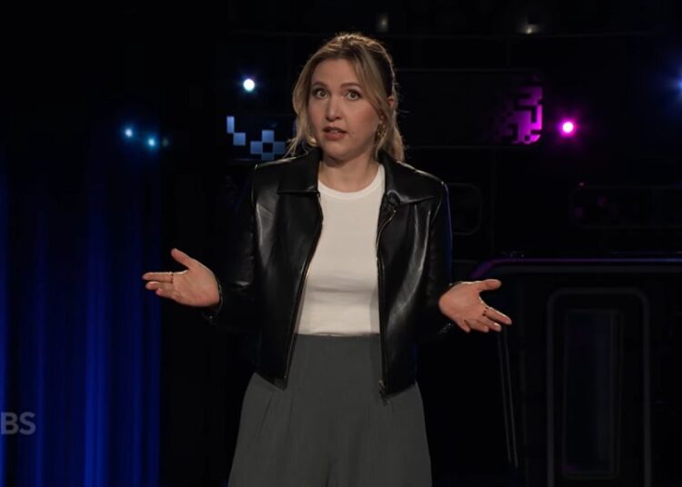 CBS Scraps 'After Midnight' Temporada, enquanto Taylor Tomlinson se concentra para se concentrar no stand-up, em turnê