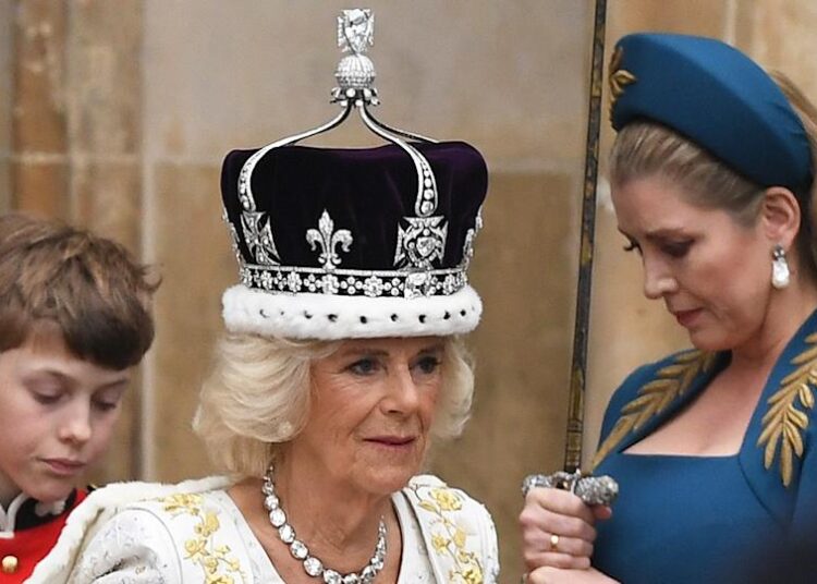 Camilla 'odiava a idéia de ser rainha', bateu Protocolo Real: livro