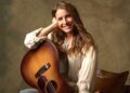 Caroline Jones levanta a cortina em relacionamento abusivo com 'No Tellin ”(exclusivo)