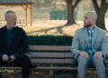 Chet Hanks toca Forrest Gump no videoclipe apresentando para…