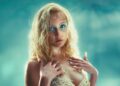 Chloe Moriondo compartilhou uma nova música sobre a liberdade, 'Abyss'