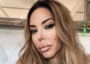 Cindyana Santangelo, atriz e modelo que apareceu em "Casado com filhos" e "er", morre de repente aos 58 anos