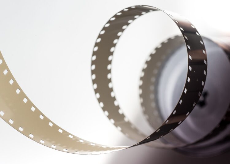 Cinelytic adquire mídia Jumpcut para expandir a plataforma de análise de entretenimento a IA