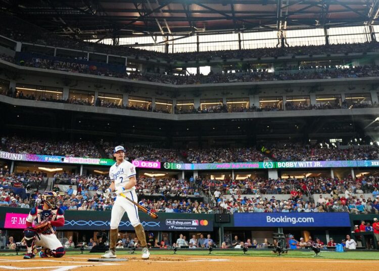 Concurso de treinamento de primavera penúltimo: Royals vs. Rangers no Globe Life Field