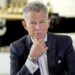 David Foster admite que o medo de elevadores o levou a subir 65 lances de escada