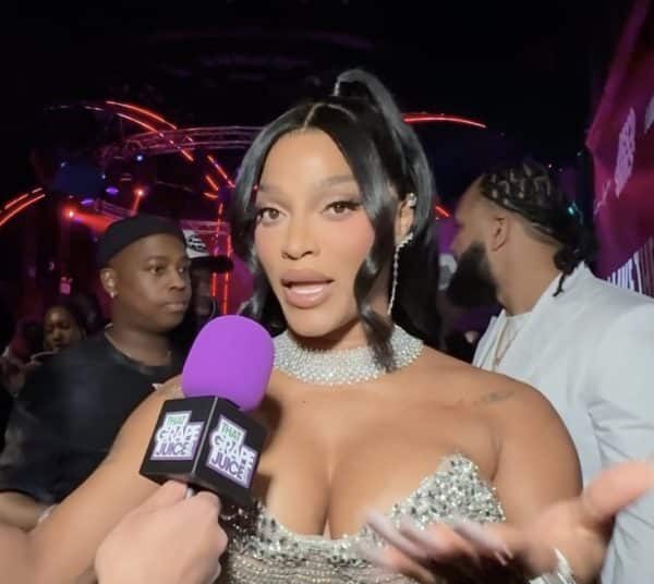 EXCLUSIVO: Joseline Hernandez fala longevidade, amor e nova música em 'I Like the Way You Are', festa
