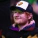 Ed Sheeran compartilha trechos do novo single "Azizam"
