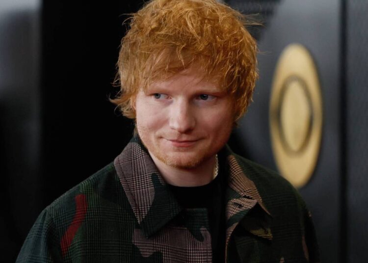 Ed Sheeran declara 'álbum Done' 'provoca o novo single' Azizam '