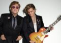 Elton John e Brandi Carlile estão prontos para 'balançar as cercas'