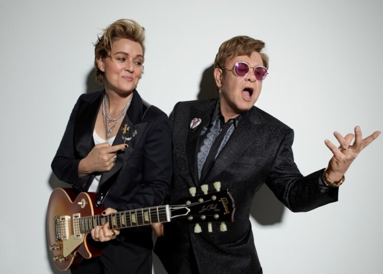 Elton John se abre sobre enfrentar a mortalidade no novo álbum