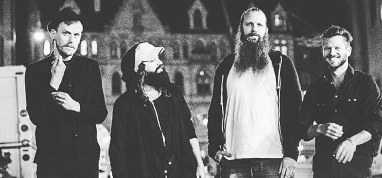 Estreia em Blindside sua primeira nova música em anos “Dead Weight”