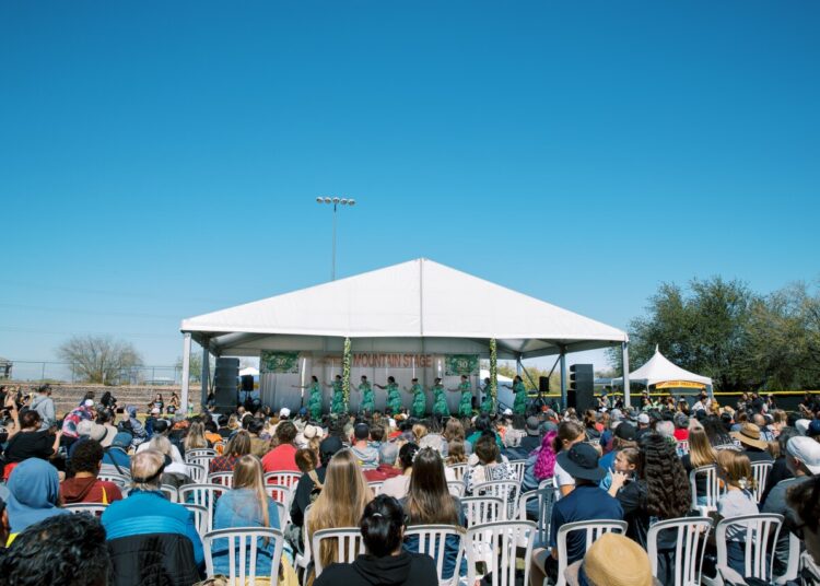Evento familiar gratuito | O Arizona Aloha Festival traz entretenimento ao vivo e 'mercados ilha' para o lago de Tempe Town