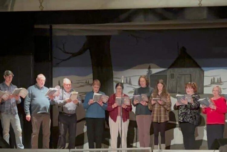 Follies da cidade natal, noite da música e risos em Richford | Artes / entretenimento