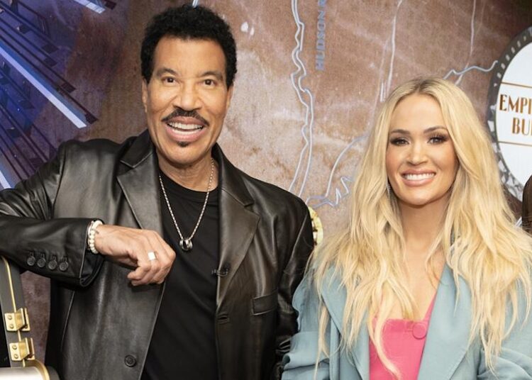 'Garoto, você é péssimo. Ir para casa.' Carrie Underwood e Lionel Richie se tornam reais sobre como o American Idol evoluiu