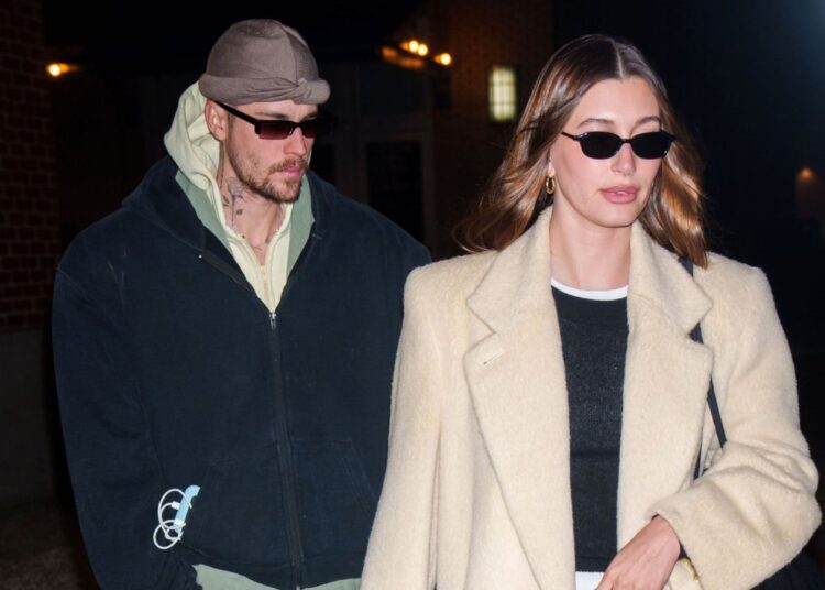 Hailey Bieber fecha boatos ousados ​​sobre Justin Bieber