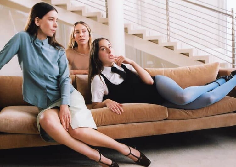 Haim retorne com a nova música "Relacionamentos"