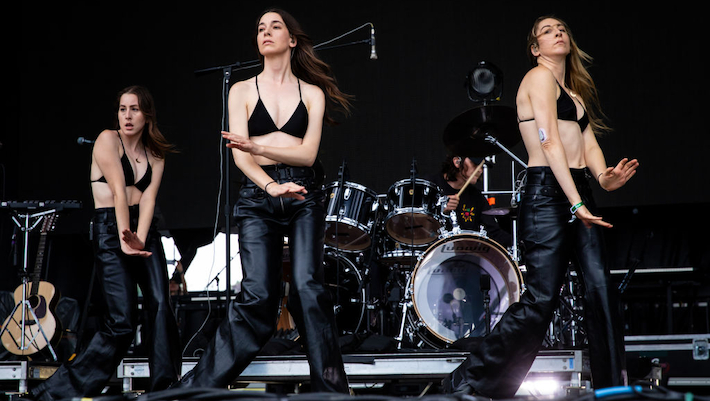 Indiecast on New Music de Haim e The Ultimate Indie Band