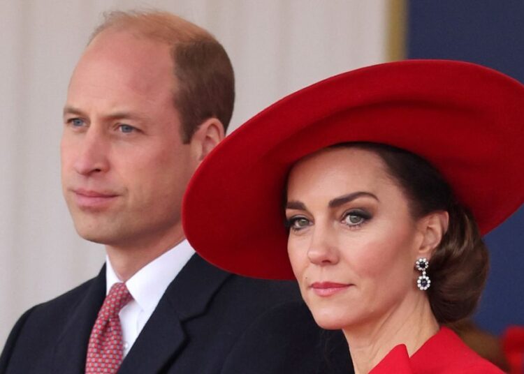 Insiders descreveram a princesa Kate e o príncipe William como uma “mãe e papai preocupados nos bastidores”