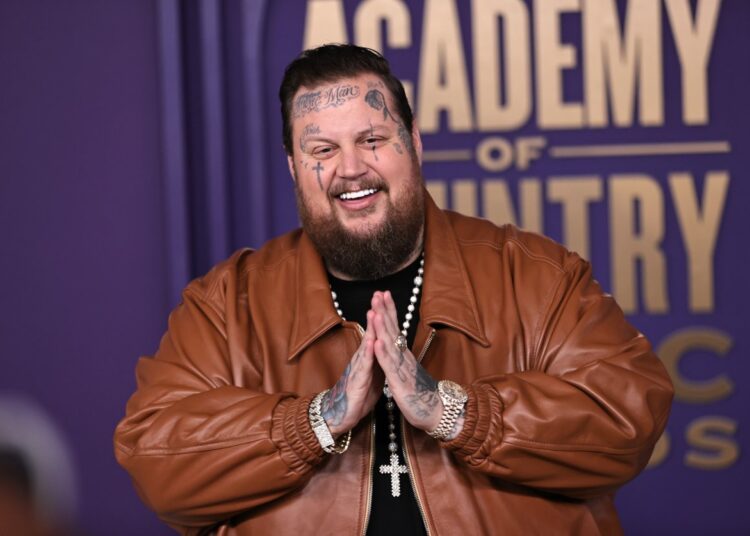 Jelly Roll fala depois de atingir grandes marcos na carreira