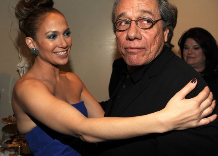 Jennifer Lopez, Edward James Olmos se reúne para o novo filme da Netflix