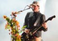 Jesse Lacey, do BRACH NEW, aborda a morte de Stepson e executa uma nova música emocional sobre o luto