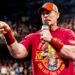 John Cena retorna no Raw sem novos equipamentos ou músicas, mas liga para todos em uma melhor promoção na carreira