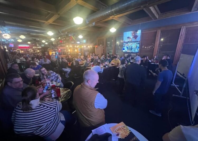 Jovens Profissionais Trivia Night em Mitchell reúne redes, entretenimento - Mitchell Republic