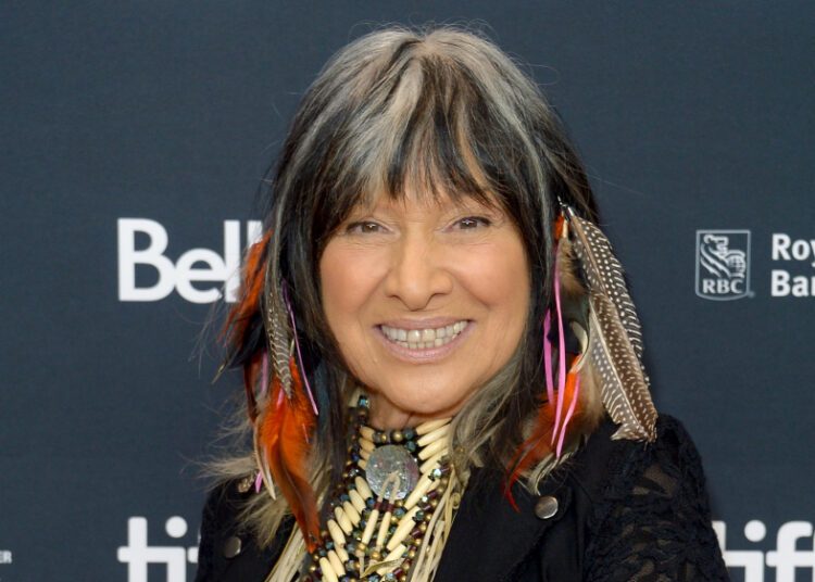 Juno e Polaris Music Awards de Buffy Sainte-Marie rescindiram