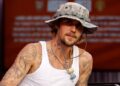 Justin Bieber sugere uma nova música com outra nota enigmática