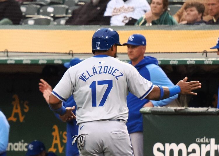 Kansas City Royals enfrenta decisões críticas sobre Nelson Velázquez como o futuro do outfielder está em equilíbrio antes do pivotal do dia de abertura