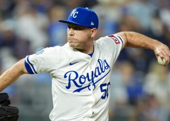 Kansas City Royals está pronto para um emocionante confronto como Kris Bubic e Daniel Lynch IV Batalha pelo cobiçado quinto ponto inicial