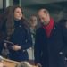 Kate Middleton faz um gesto 'Naughty' para o príncipe 'presunçoso' William