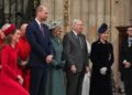 Kate Middleton mostra sua curtsy de assinatura durante seu retorno ao Dia da Commonwealth