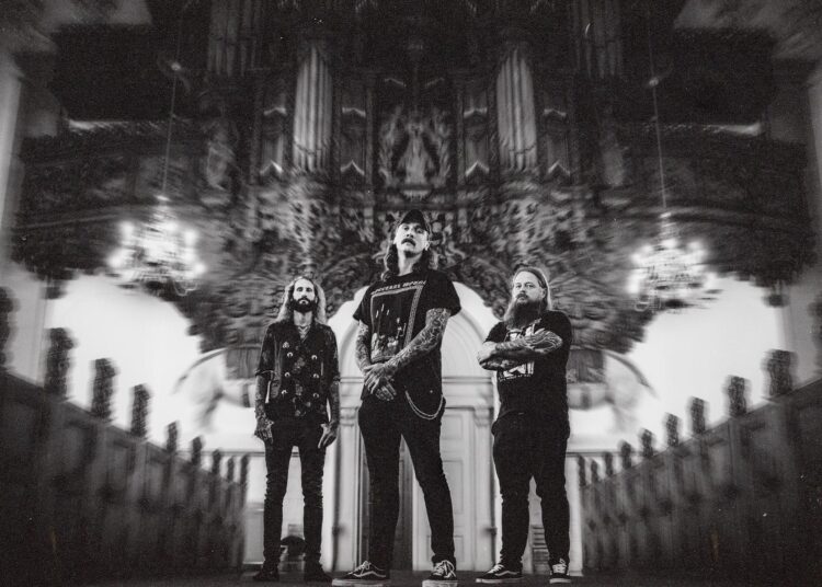 Katla Libere o novo videoclipe para 'Dead Lover'