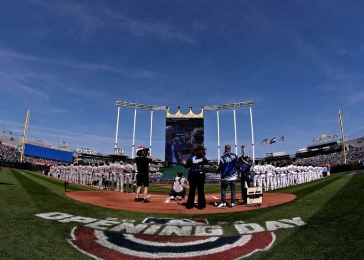 Kauffman Stadium esgotado para o dia da abertura do Royals 2025
