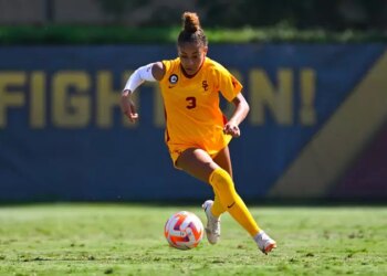 Kayla Colbert assina com o Utah Royals da NWSL