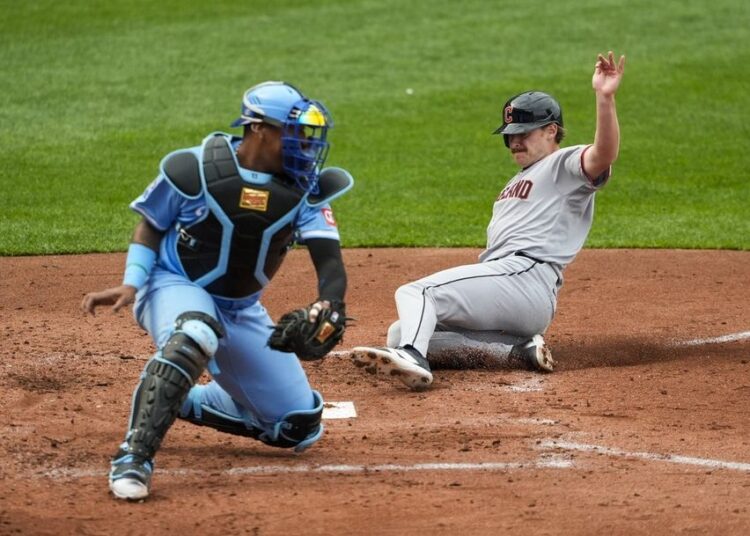 Kyle Manzardo estrela como Guardiões Top Royals em 10 entradas